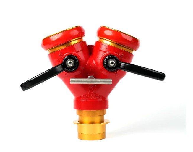 Wat zijn de voordelen van het gebruik van een vergrendeling van tweerichtingsdistributeur in de brandweer in hoogbouw en bosbrandweergevechtscenario's?